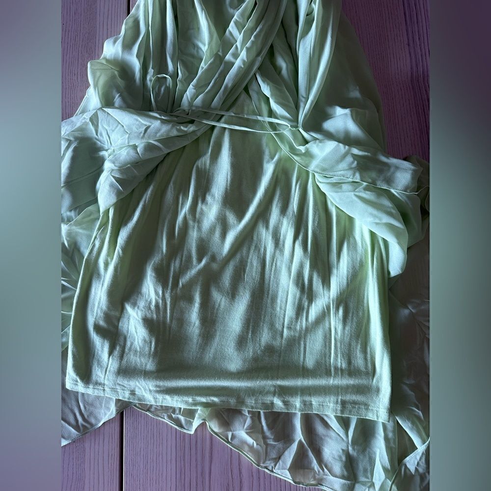 Tahari Everleigh High-Low Sheer Wrap Dress in Celery stalk green -Size Large NWT - Picture 10 of 11